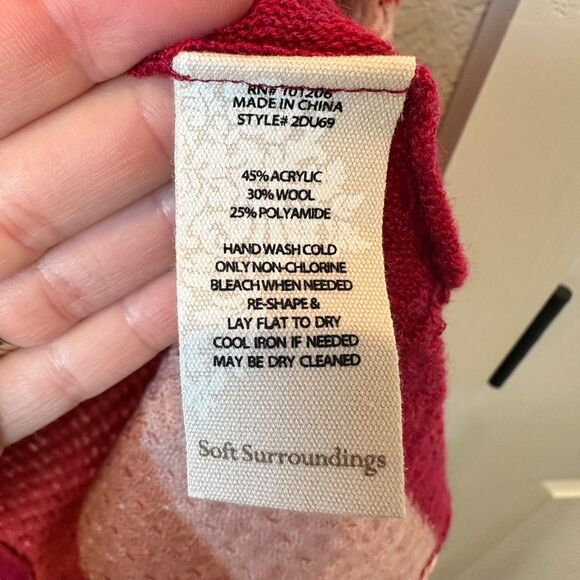 Soft Surroundings Red Coral Wool Blend Soft Lightweight Knit Sweater Size L EUC - Picture 5 of 7